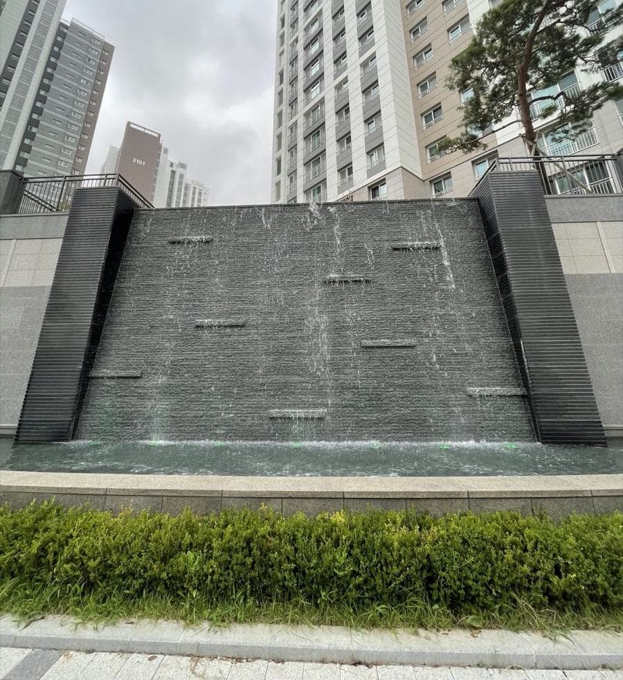 호반써밋1차 단지 조경 사진 3